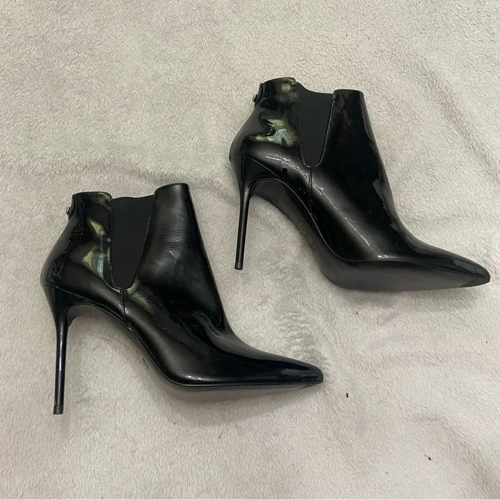 Stuart Weitzman stuart weitzman